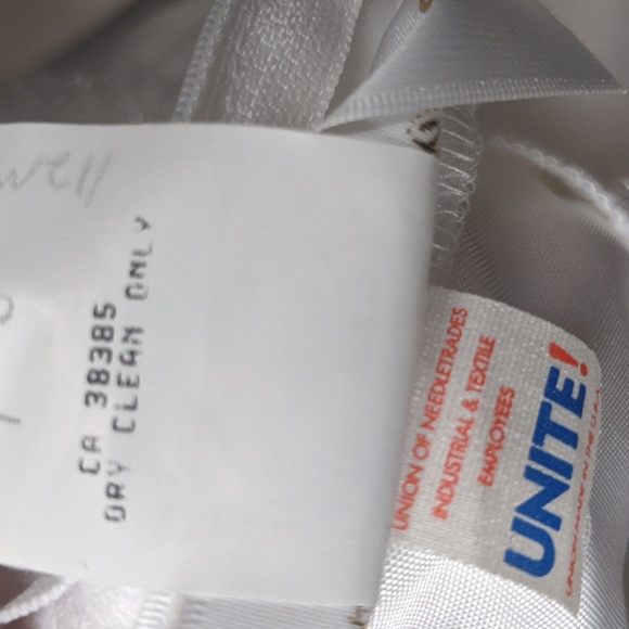 White simple spaghetti strap halter top beaded waist wedding dress size 8 - Picture 6 of 7